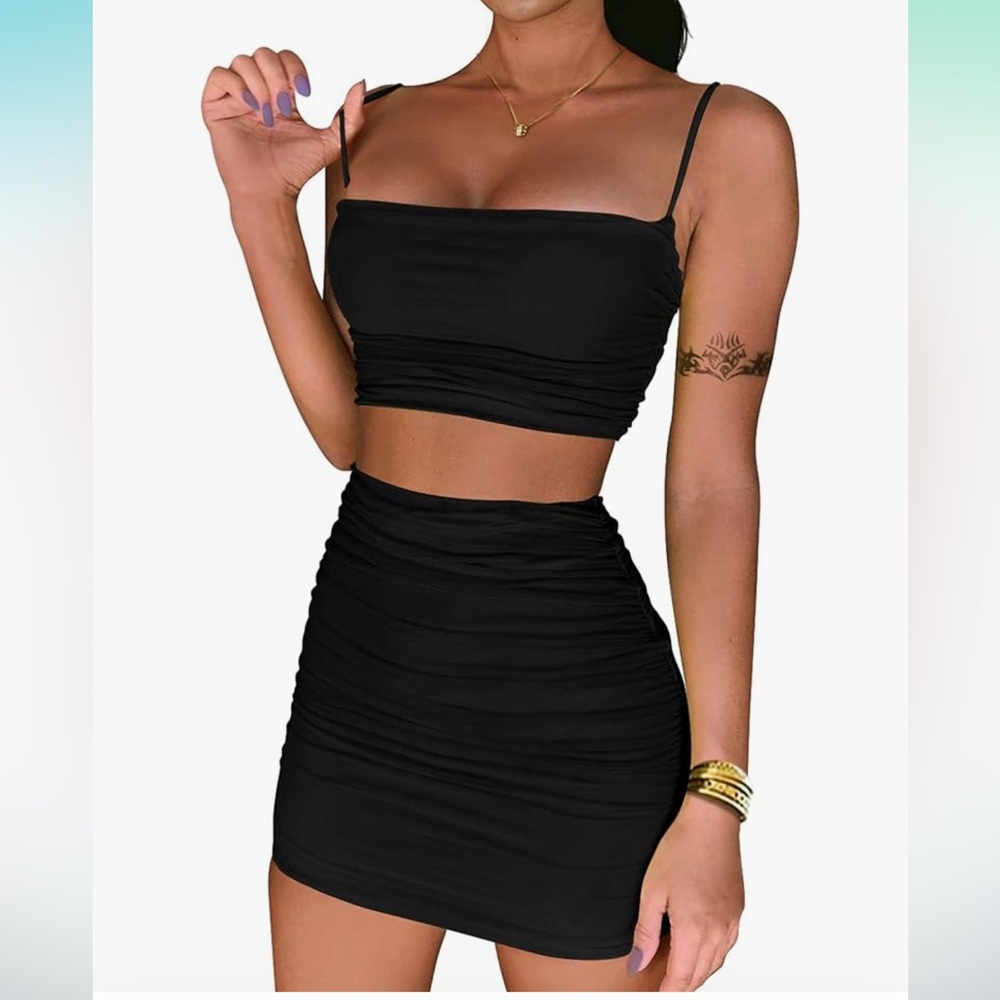 Black cropped tank & skirt SET!